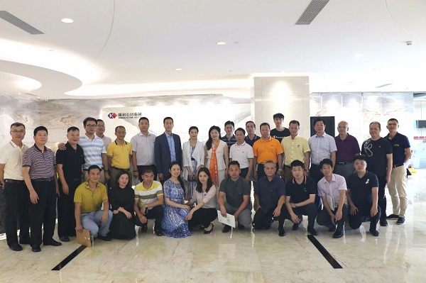 橫崗街道工商聯(lián)（商會(huì)）領(lǐng)導(dǎo)、企業(yè)家蒞臨康利城考察