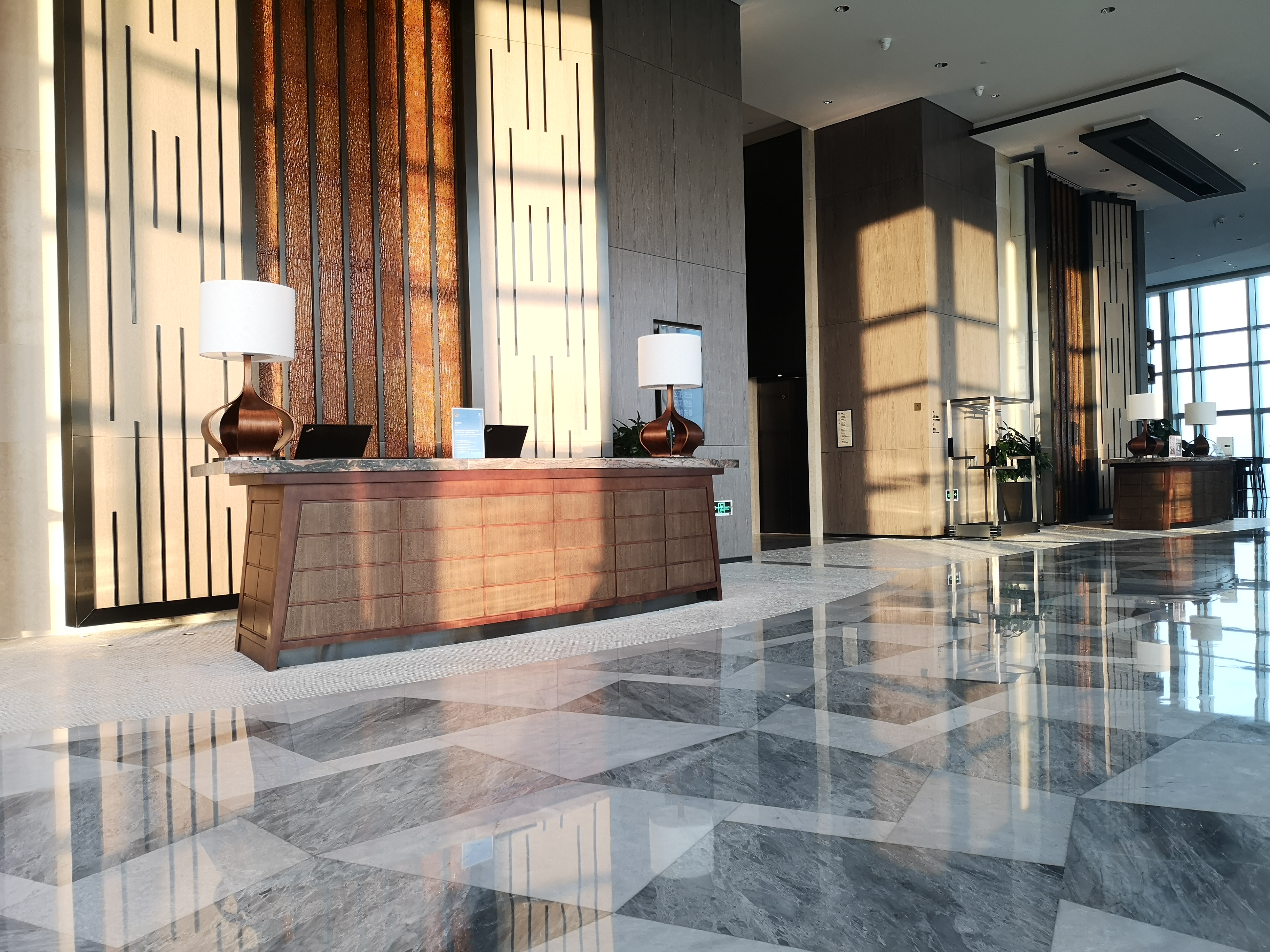 深圳萬(wàn)科壹海城凱悅酒店